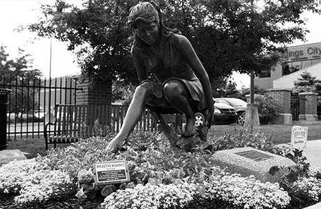 This is an image of a female sculpture in Hastings